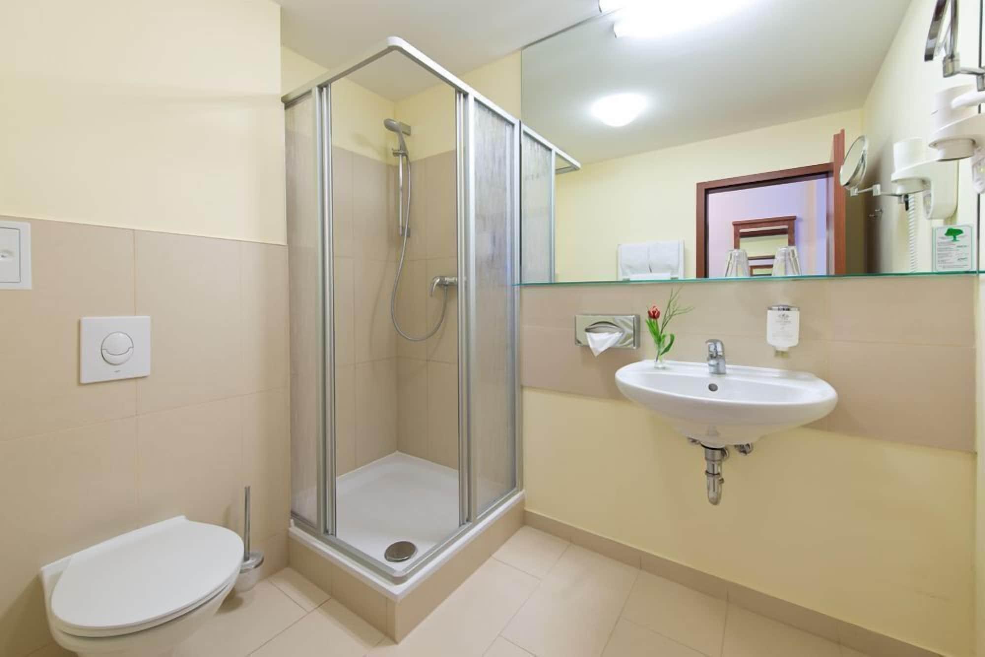 Hotel & Apartments Zarenhof Berlin Friedrichshain Dış mekan fotoğraf