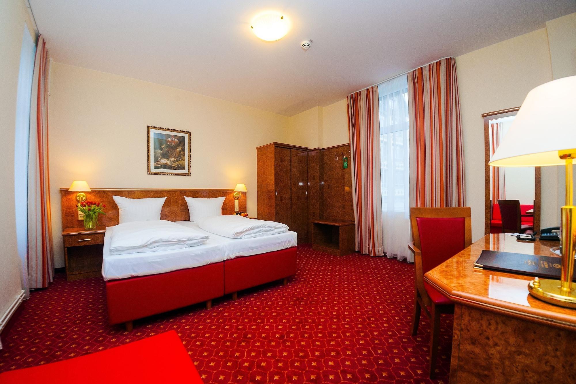 Hotel & Apartments Zarenhof Berlin Friedrichshain Dış mekan fotoğraf