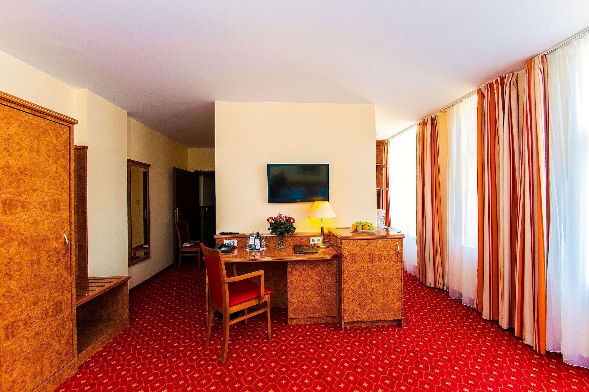 Hotel & Apartments Zarenhof Berlin Friedrichshain Dış mekan fotoğraf