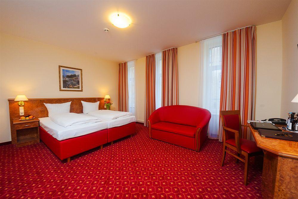 Hotel & Apartments Zarenhof Berlin Friedrichshain Oda fotoğraf